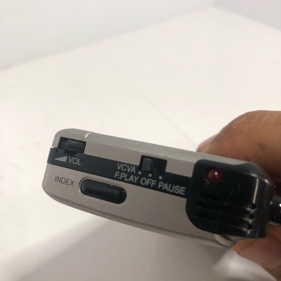 Olympus Pearlcoder L250 Microcassette Recorder - Picture 5 of 5